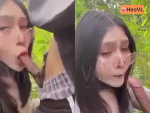 đi dã ngoại tiện trả bài nhân tình ở trong rừng