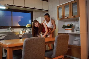 Con gái bị chồng yêu mới của má chịch mỗi ngày, cho dù đã có người yêu